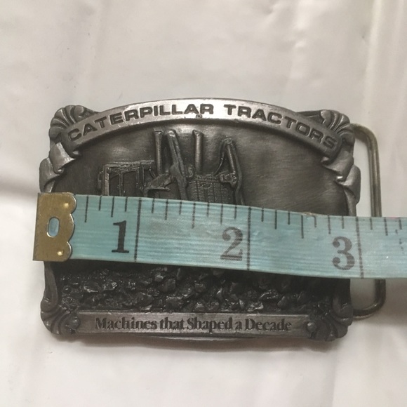 VTG Caterpillar Tractor Ltd Edition Belt Buckle - Picture 2 of 8